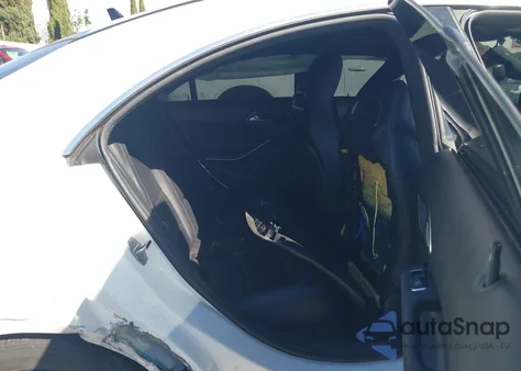 2018 Mercedes-Benz Cla 250 z USA, uszkodzony, nr VIN WDDSJ4EB9JN691935